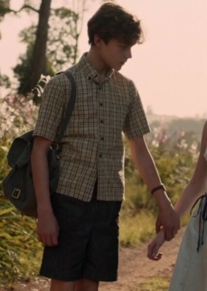 Levi Miller photo