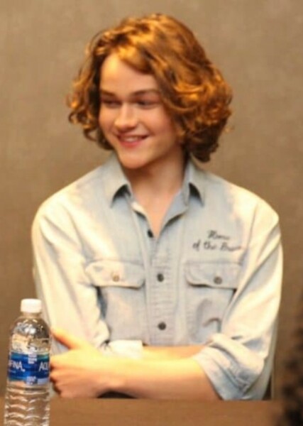 Levi Miller photo
