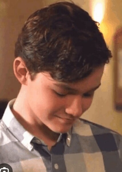 Levi Miller photo