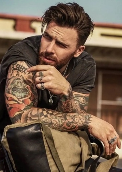 Levi Stocke photo
