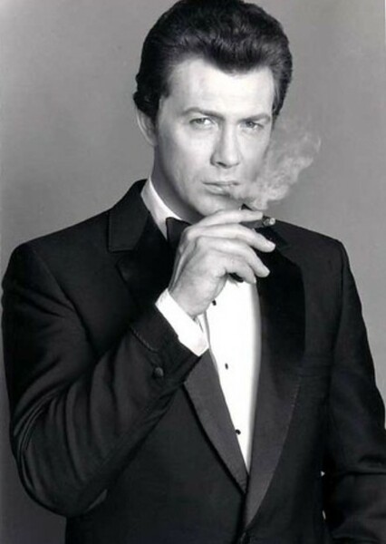 Lewis Collins photo