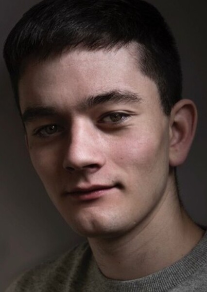 Lewis MacDougall photo