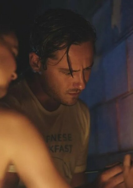 Lewis Pullman photo