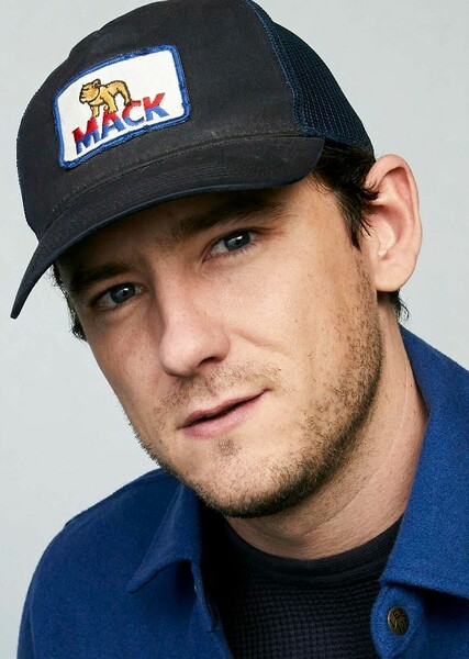 Lewis Pullman photo