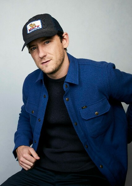 Lewis Pullman photo