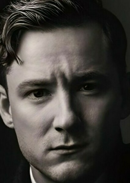 Lewis Pullman photo