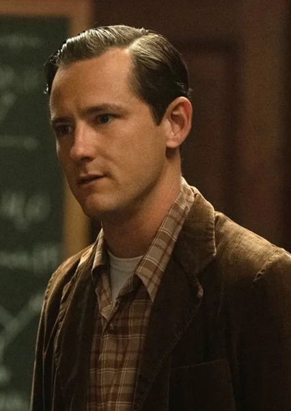 Lewis Pullman