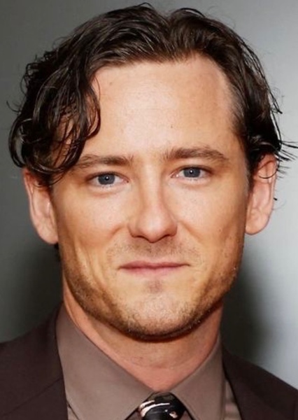 Lewis Pullman