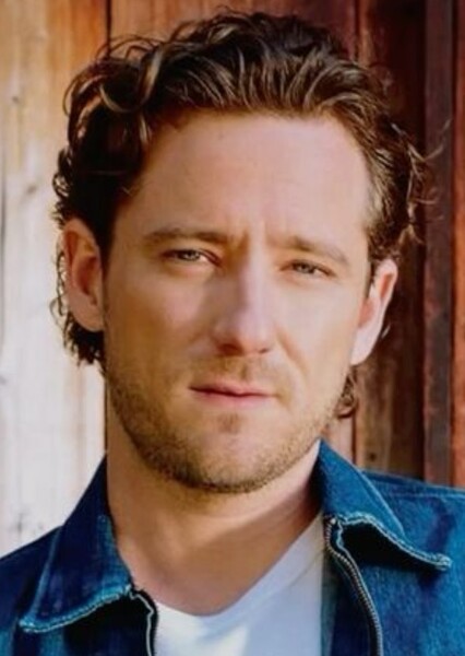 Lewis Pullman photo