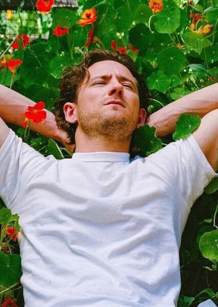Lewis Pullman photo