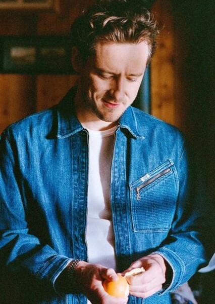 Lewis Pullman photo