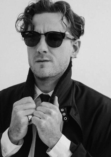 Lewis Pullman photo
