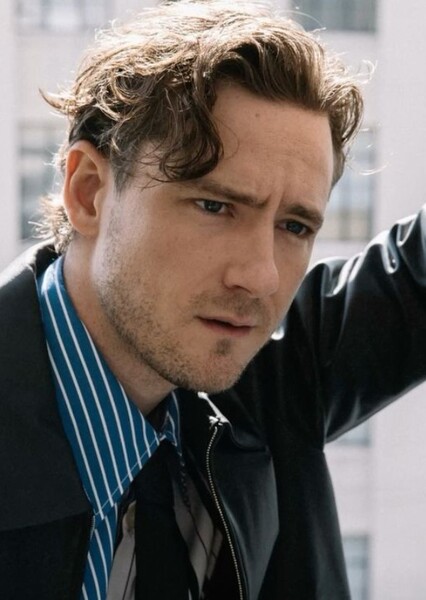 Lewis Pullman photo