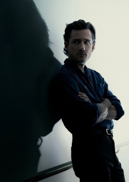 Lewis Pullman photo