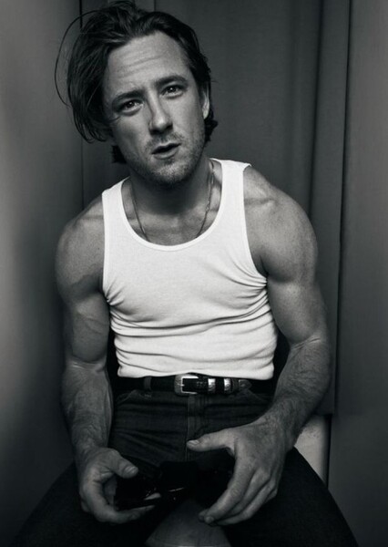 Lewis Pullman photo