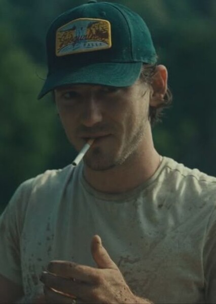 Lewis Pullman