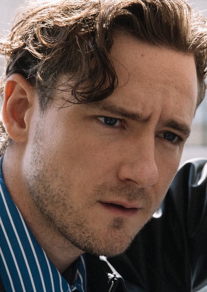 Lewis Pullman photo