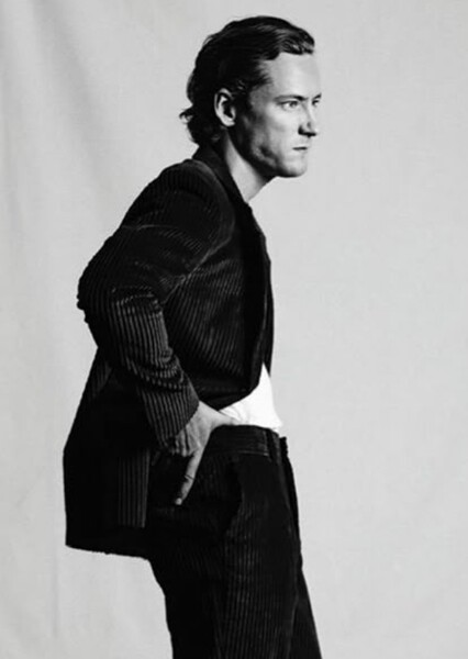Lewis Pullman photo