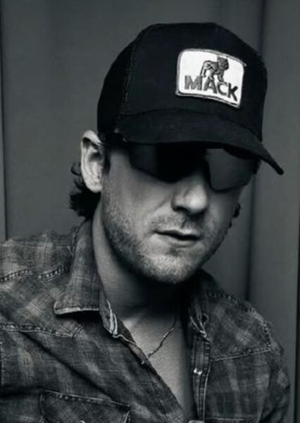 Lewis Pullman photo