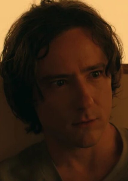 Lewis Pullman photo