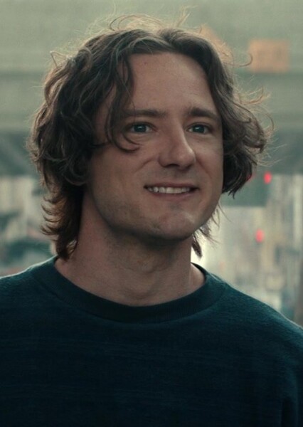 Lewis Pullman photo