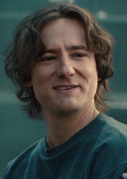 Lewis Pullman photo