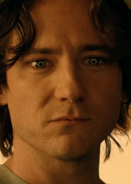 Lewis Pullman photo