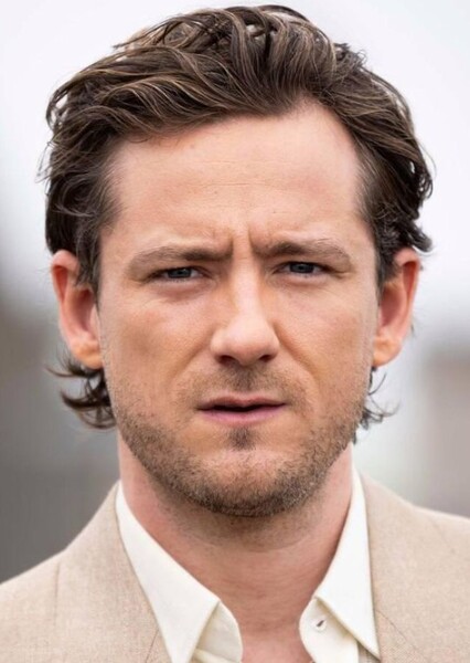 Lewis Pullman photo