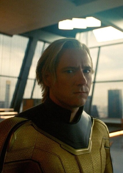 Lewis Pullman photo