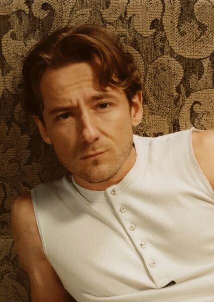 Lewis Pullman photo
