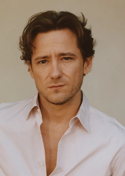 Lewis Pullman photo