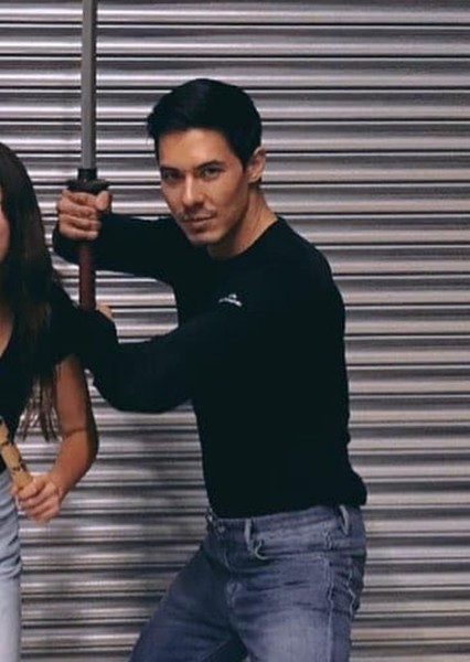 Lewis Tan photo