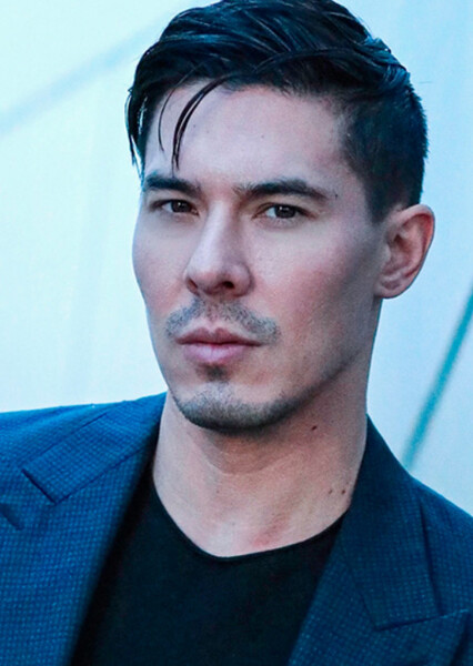 Lewis Tan photo