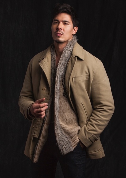 Lewis Tan photo