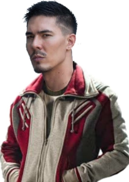 Lewis Tan photo