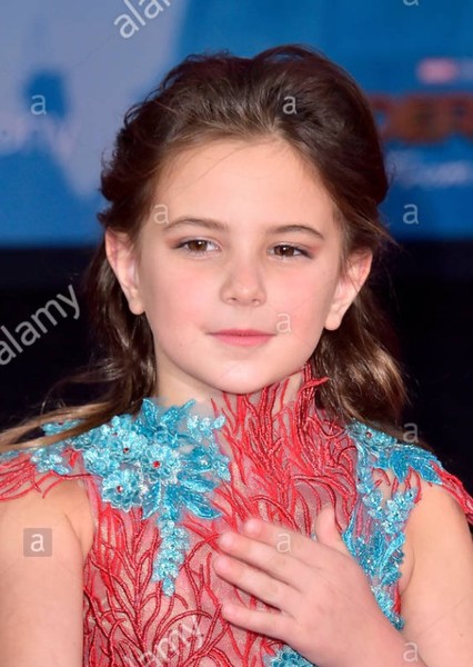 Lexi Rabe photo