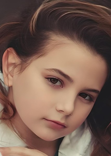 Lexi Rabe photo
