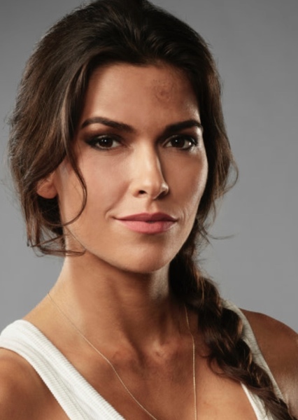 Lexi Vaziri (Blood & Treasure) photo
