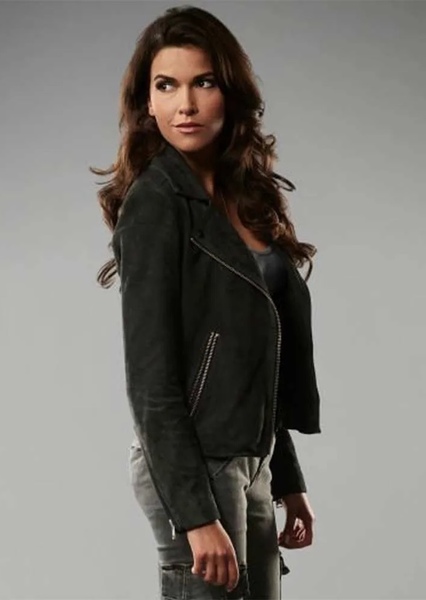 Lexi Vaziri (Blood & Treasure) photo
