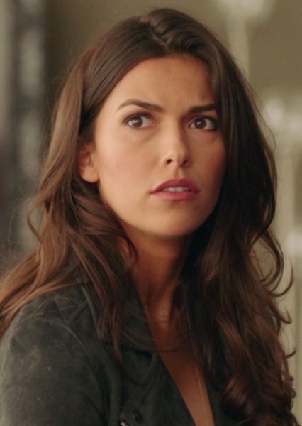 Lexi Vaziri (Blood & Treasure) photo