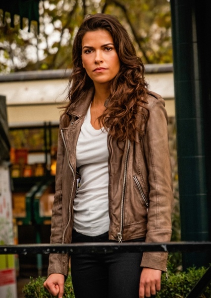Lexi Vaziri (Blood & Treasure) photo