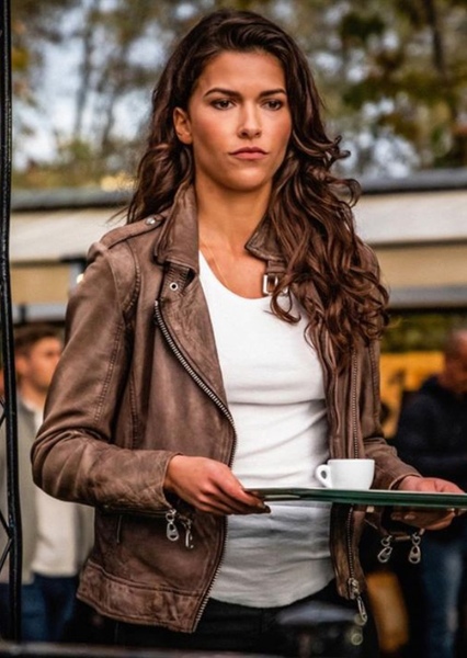Lexi Vaziri (Blood & Treasure) photo