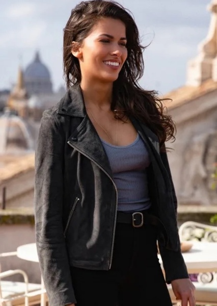 Lexi Vaziri (Blood & Treasure) photo