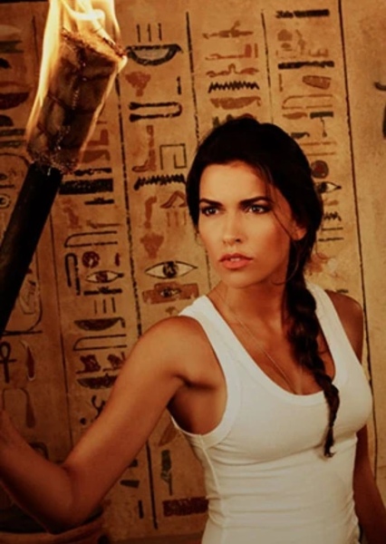Lexi Vaziri (Blood & Treasure) photo