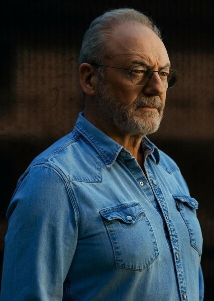 Liam Cunningham photo