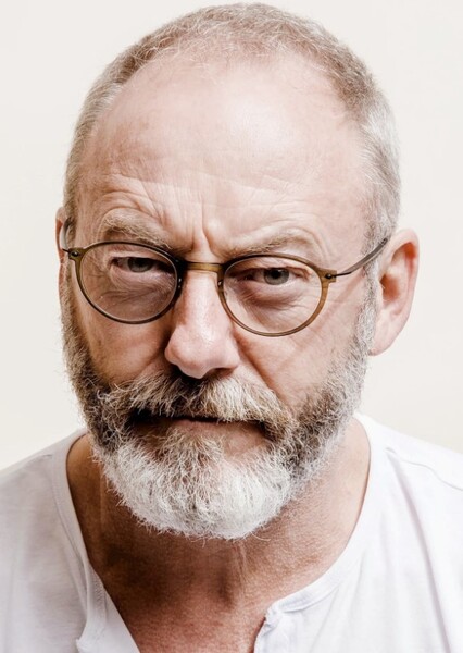 Liam Cunningham photo