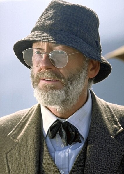 Liam Cunningham