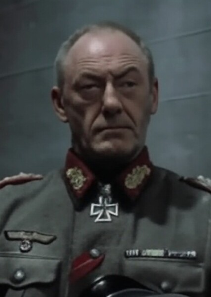 Liam Cunningham photo