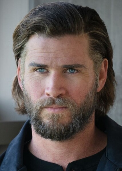 Liam Hemsworth photo