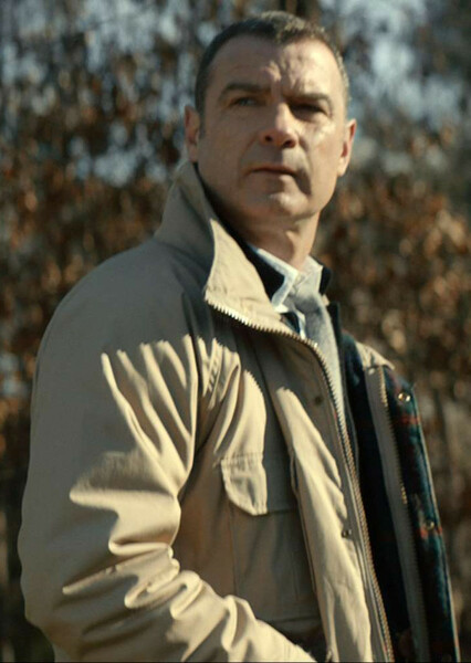 Liev Schreiber photo